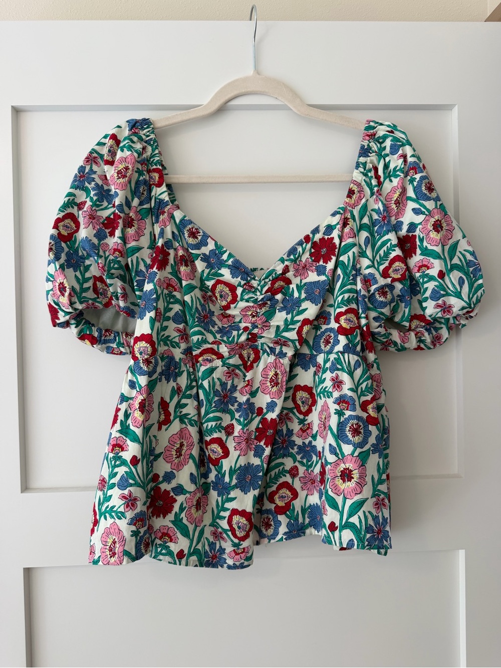Vineyard Vines Floral print puff sleeve top
